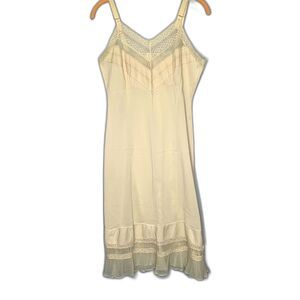 Vintage Ivory Lace Slip Dress Romantic Coquette‎ Soft Girl Lingeriecore Size 36